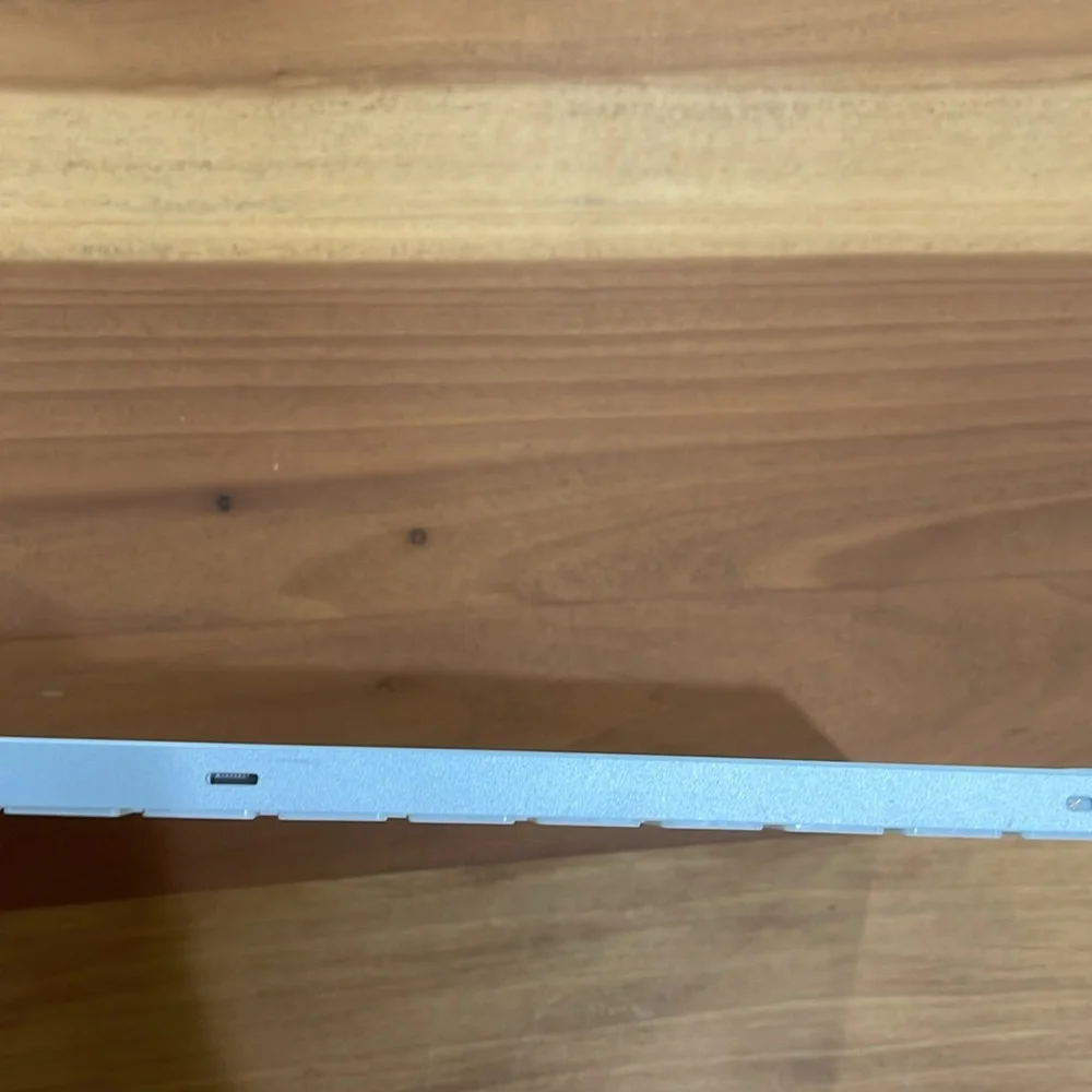 Apple wireless keyboard
